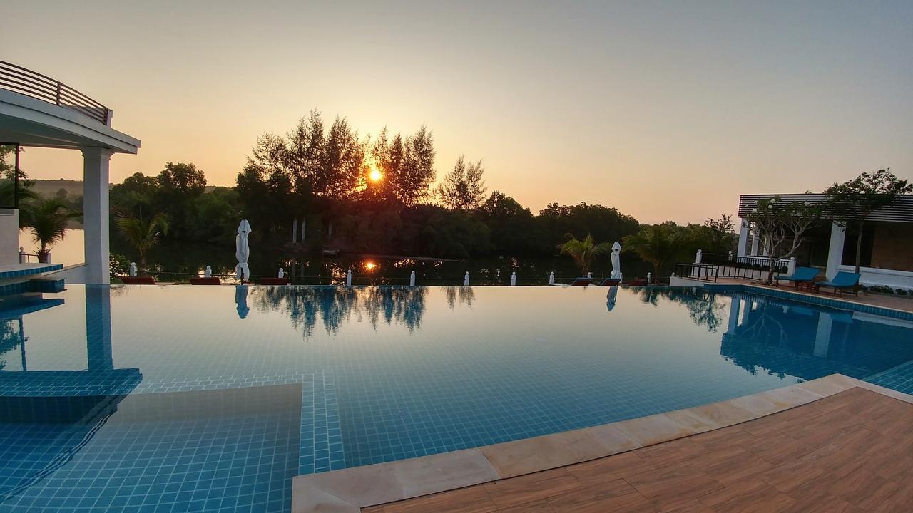 סיהאנוקוויל Mangrove River Resort מראה חיצוני תמונה